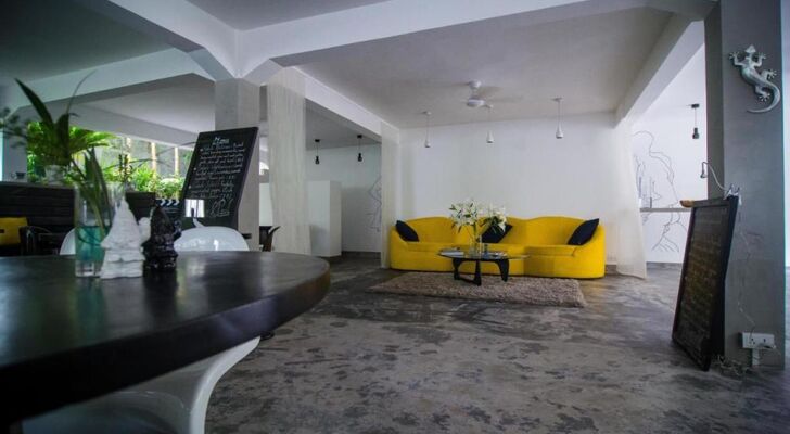 Arthur & Paul (Men Only Hotel)