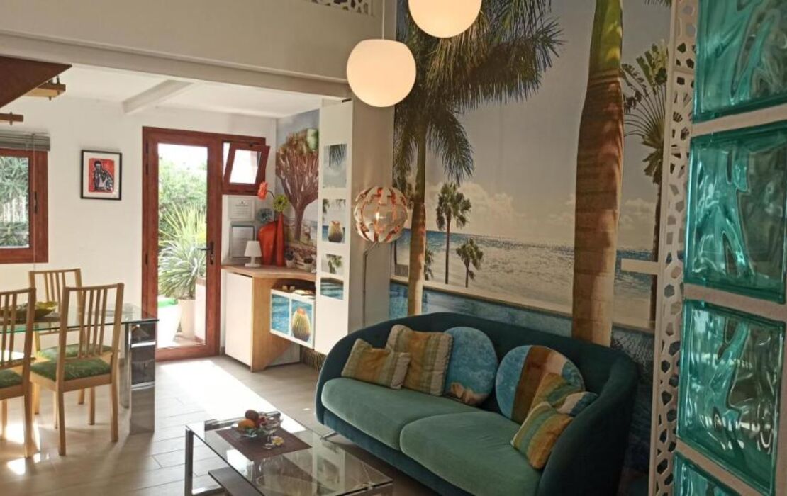 Birdcage Gay Men Resort and Lifestyle Hotel