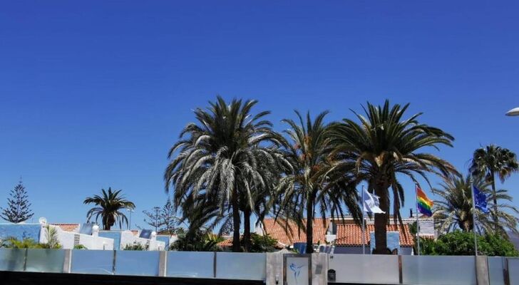 Birdcage Gay Men Resort and Lifestyle Hotel