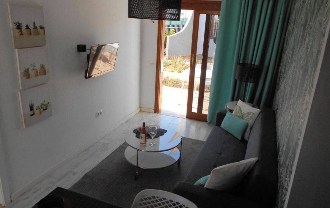 Beach Boys Resort Men Only solo hombres