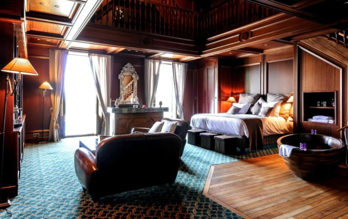 Le Palace De Menthon