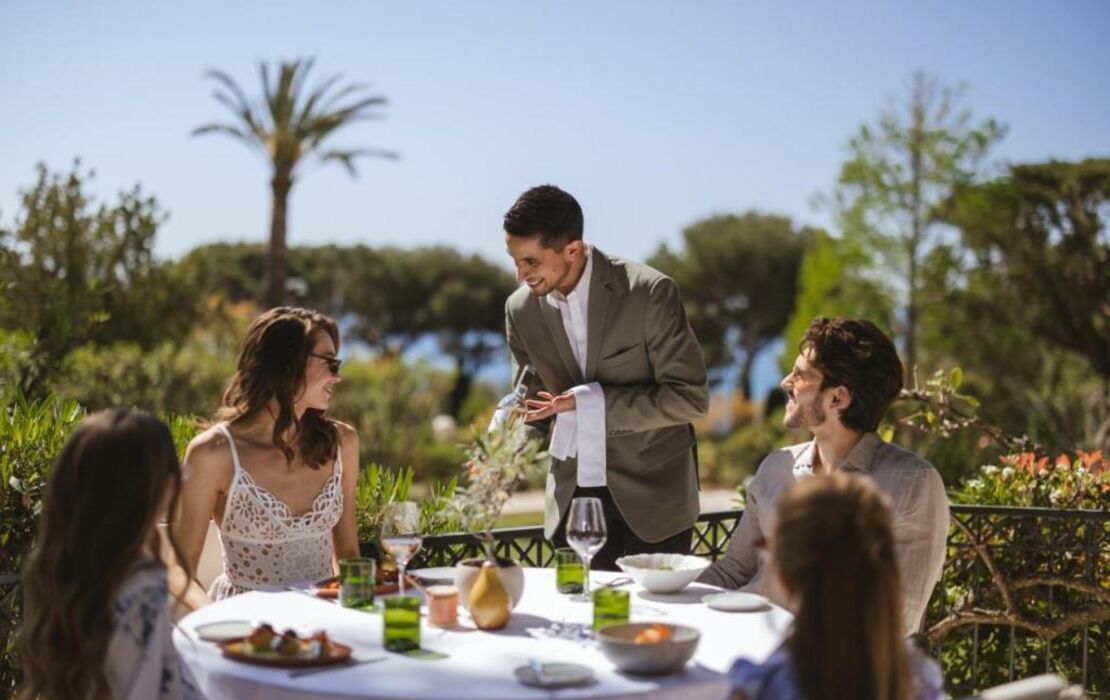 Grand-Hôtel du Cap-Ferrat, A Four Seasons Hotel