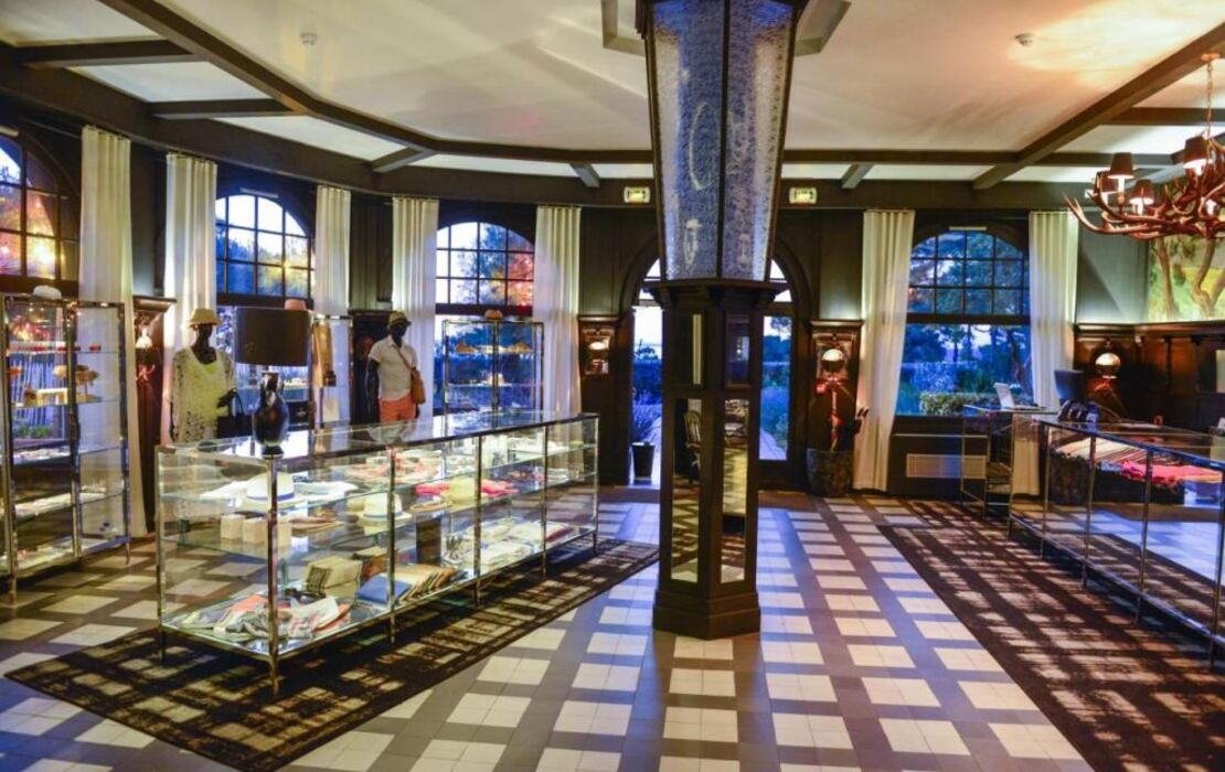 Hotel La Co(o)rniche