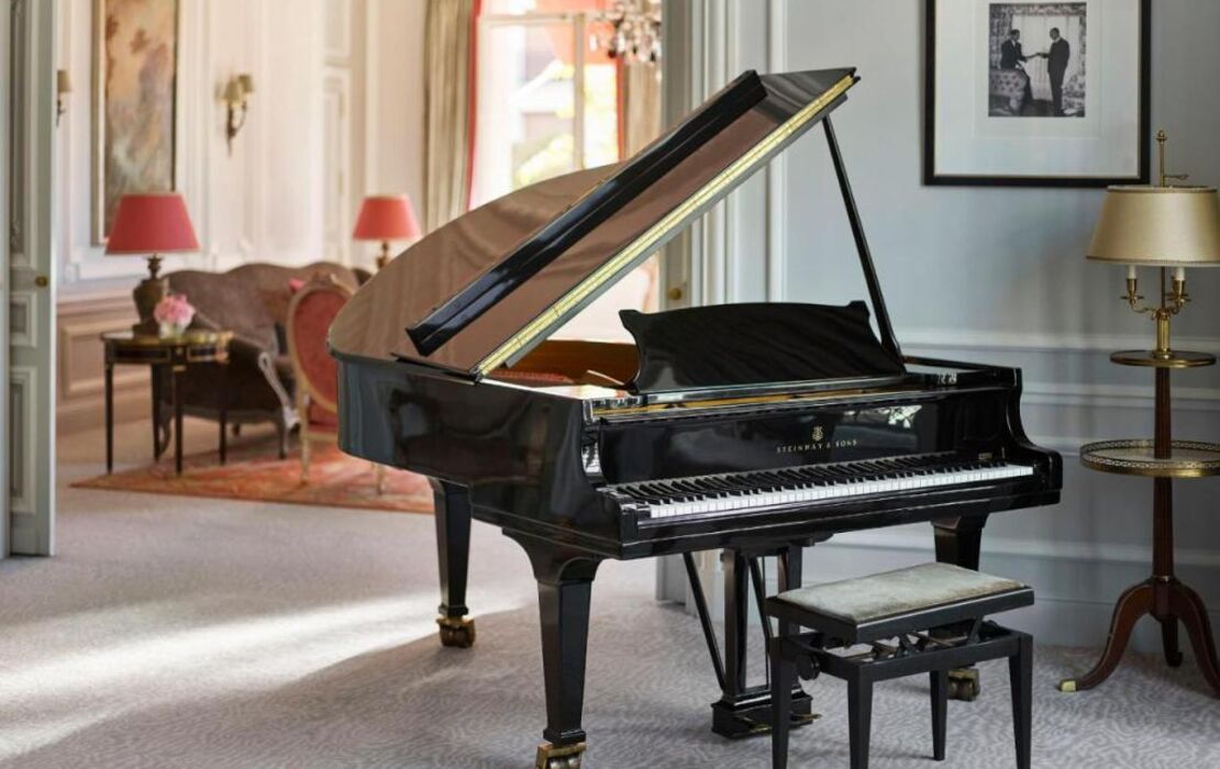 Hôtel Plaza Athénée - Dorchester Collection