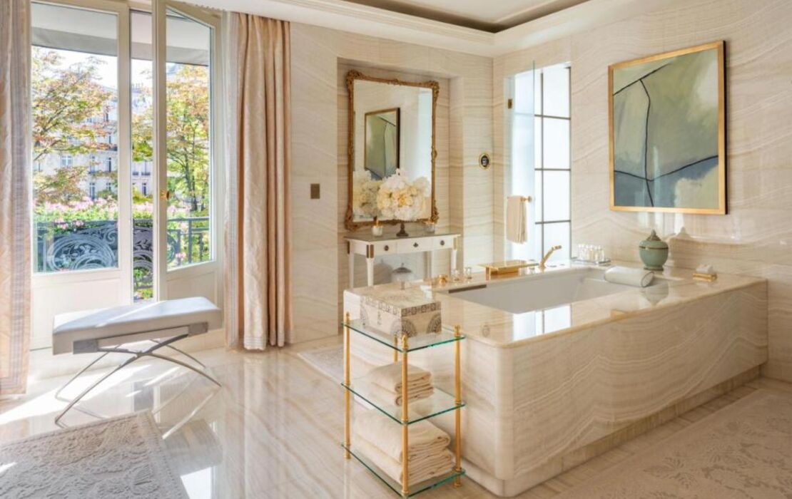 Four Seasons Hotel George V Paris