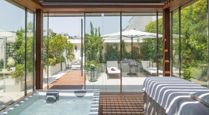 Le Bristol Paris, Oetker Hotels