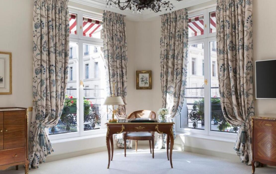 Le Bristol Paris, Oetker Hotels