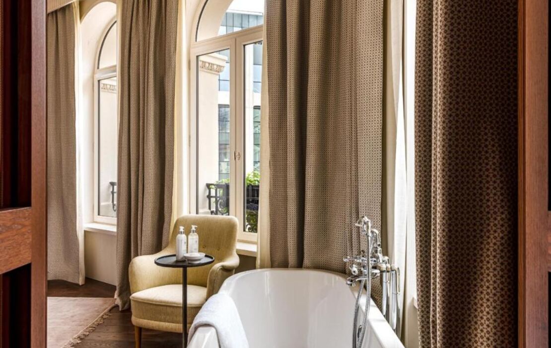 Château des Fleurs Hôtel & Spa Paris