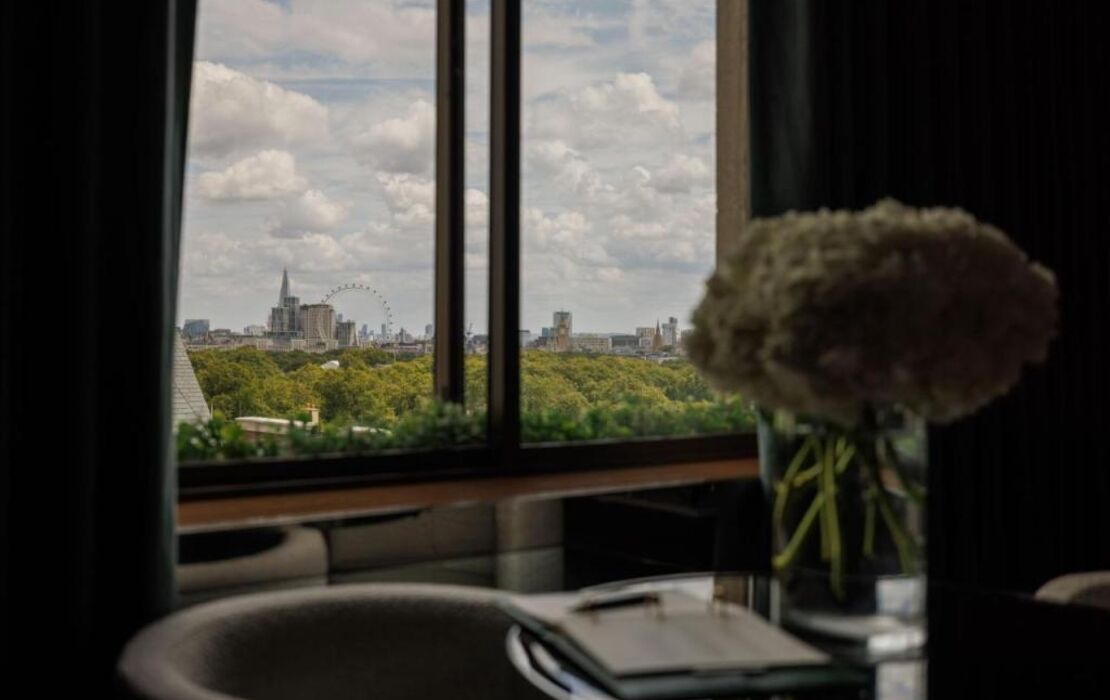Four Seasons Hotel London at Park Lane