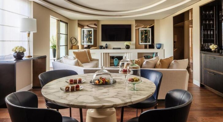 Four Seasons Hotel London at Park Lane