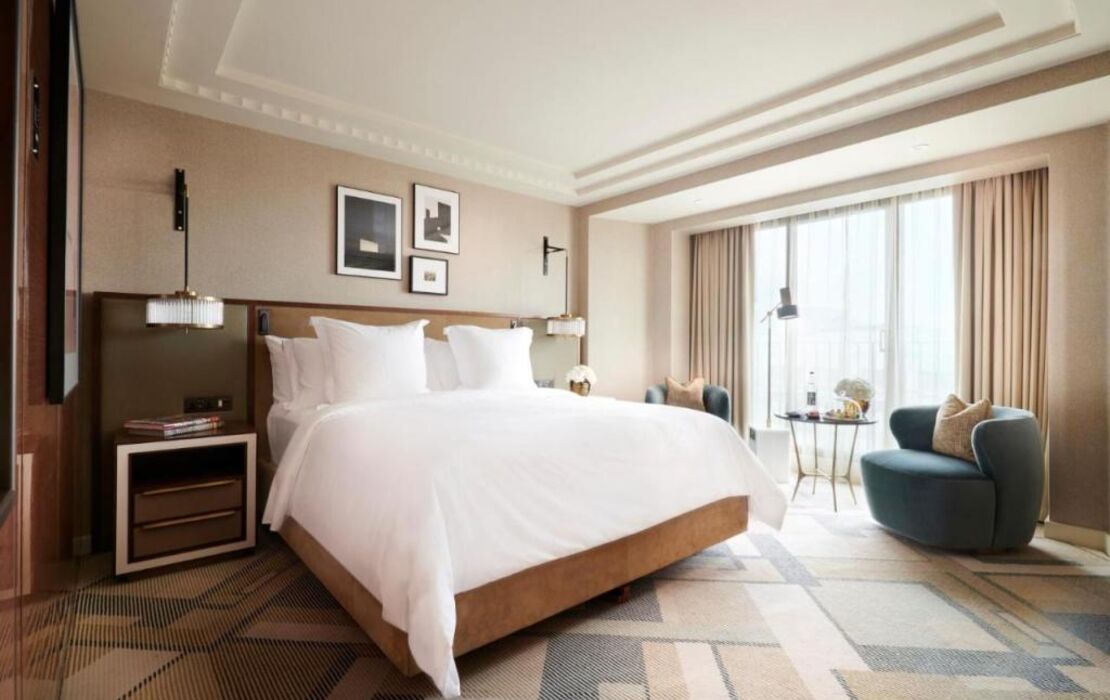 Four Seasons Hotel London at Park Lane