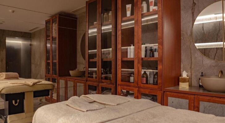 Wine & Books Lisboa Hotel