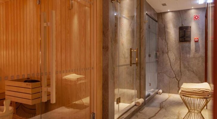 Wine & Books Lisboa Hotel