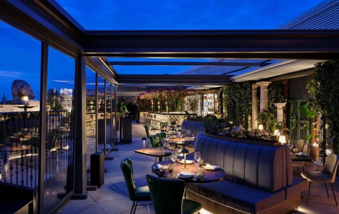 Anantara Palazzo Naiadi Rome Hotel - A Leading Hotel of the World