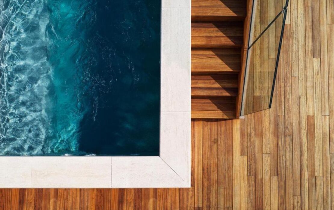 Anthology of Athens, The Leading Hotels of the World