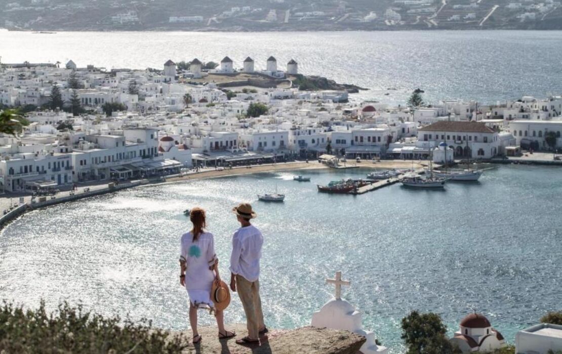 Deos Mykonos - A Myconian Collection Hotel