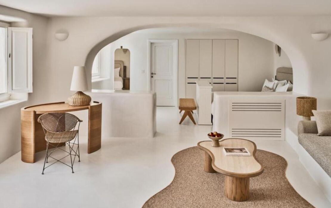 Mystique, a Luxury Collection Hotel, Santorini