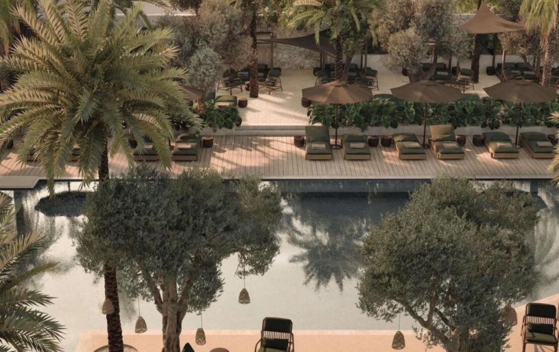 Luura Paros Cliff, Morgans Originals