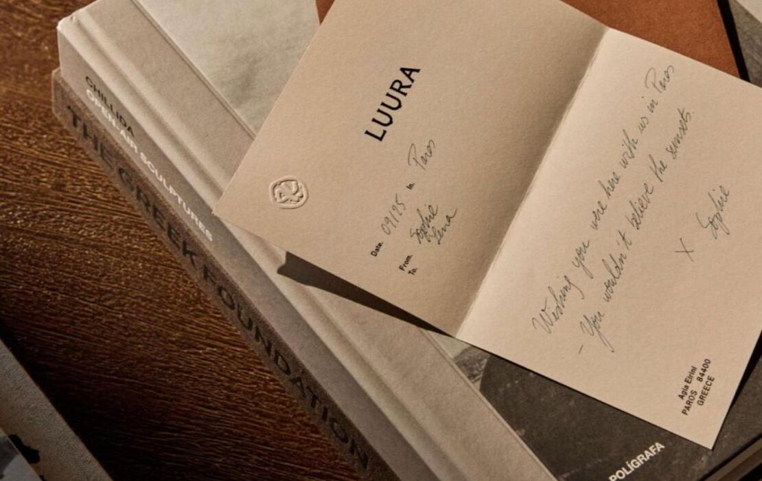 Luura Paros Cliff, Morgans Originals