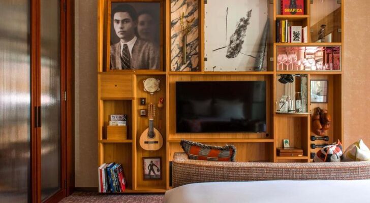 Brach Madrid - Evok Collection