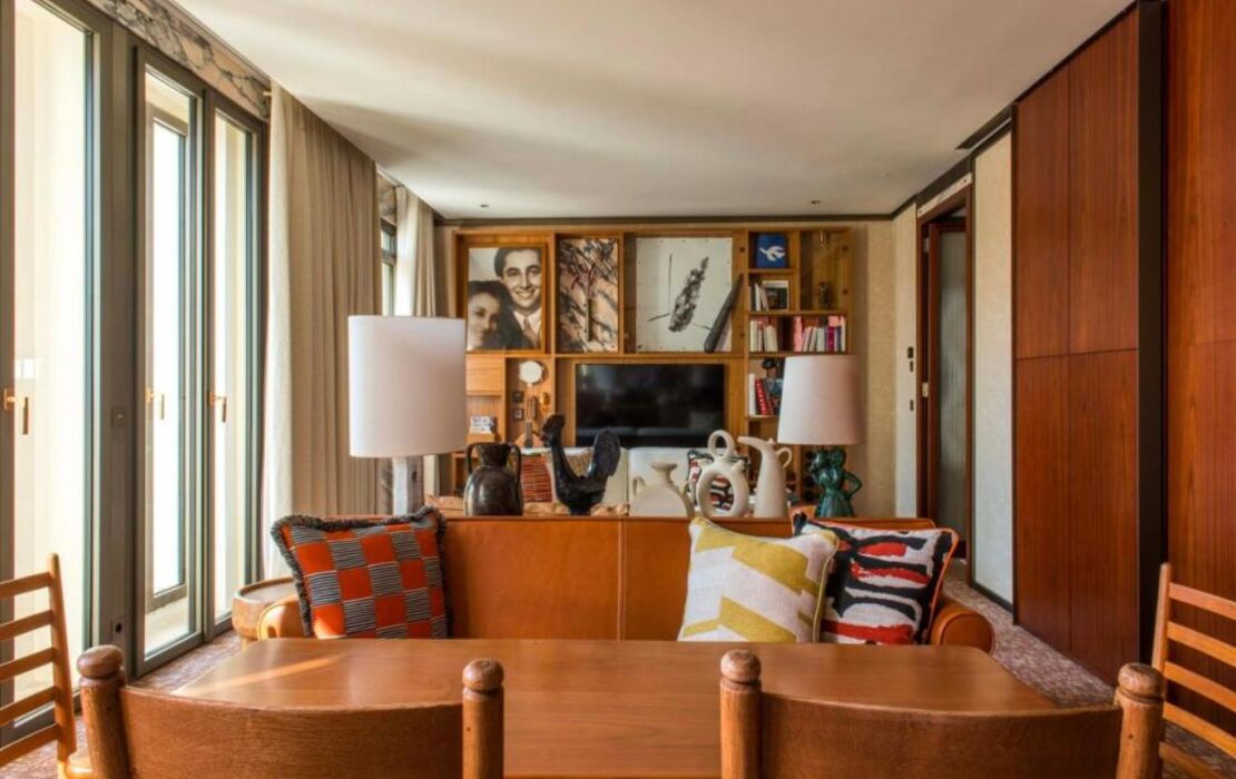 Brach Madrid - Evok Collection